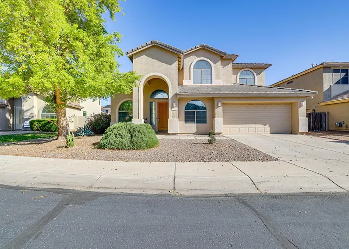 Near Golf Courses & Casinos: W/ Yard Maricopa