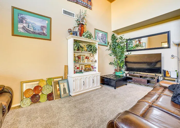 Holiday home Near Golf Courses & Casinos: W/ Yard