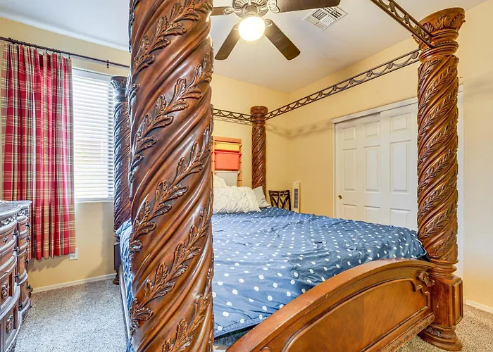Near Golf Courses & Casinos: W/ Yard Maricopa