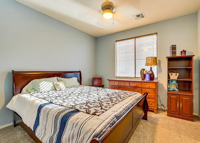Near Golf Courses & Casinos: W/ Yard *